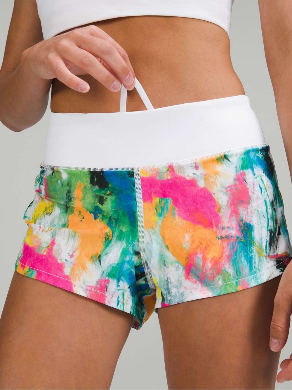 Lululemon Speed Up Low-Rise Lined Short 2.5"
No Limits White Multi / White